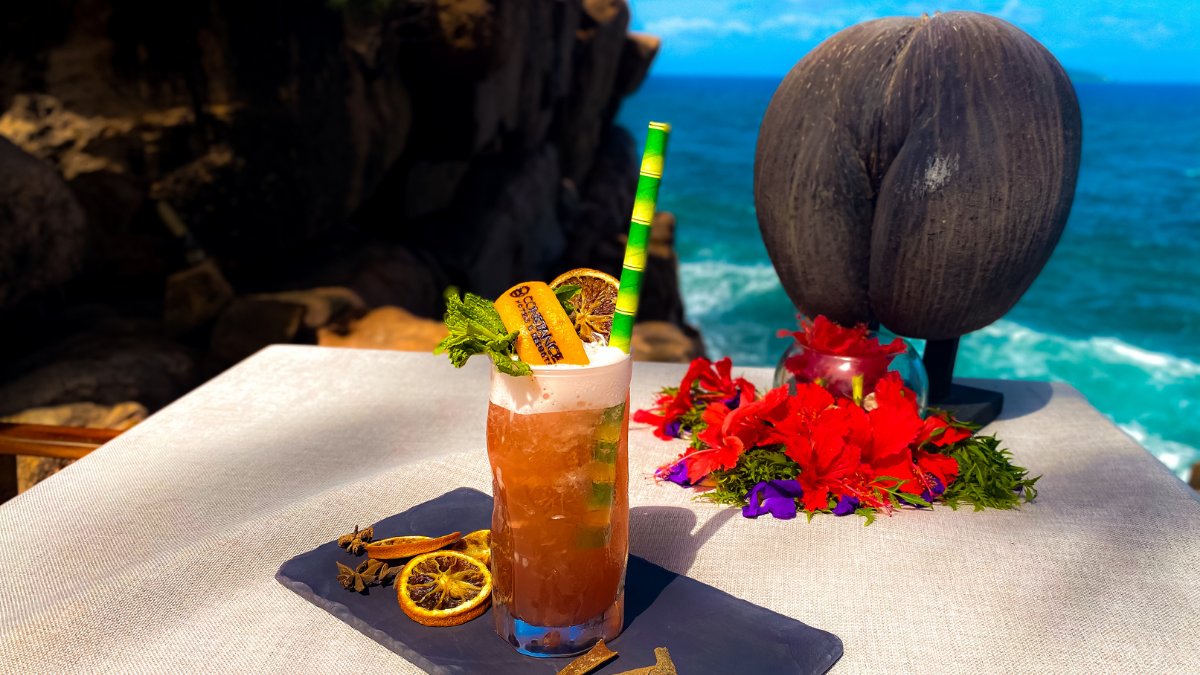 constancehotels's tweet photo. #ConstanceLemuria lovers, we have a recipe for you!
Make your Rock on Vibes #cocktail!
๐ธ50ml Infused rum with passion fruit
๐ธFresh juice: 80ml pineapple, 100ml jackfruit, 15ml lime
๐ธ20ml Cherry Liqueur
๐ธ10ml Cinnamon Syrup
๐ธ2 Dash Creole Bitter
#ConstanceWithU #Seychelles https://t.co/BZXxE6E9ae