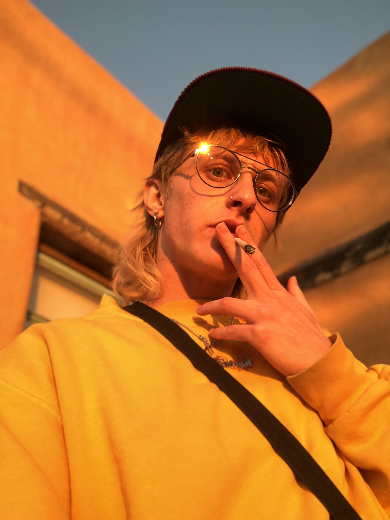 2 pic. stoney + golden ??? https://t.co/QjISofiGmM
