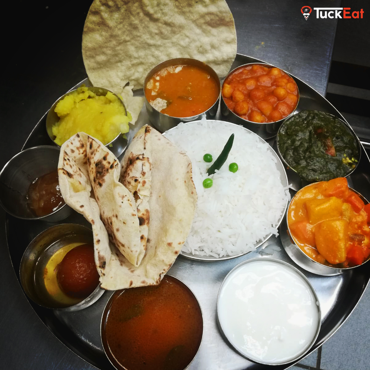 tuckeat's tweet photo. Royal Udupi Thali who wants to try?😋😋
Order Now 👇🏻👇🏻
https://t.co/b9zHBwHmLg
#caryfoods  #caryfoodies  #caryrealestate #caryfarming #raleighnc #raleighhairstylist #raleighrealestate  #durhamnc  #durhamregion https://t.co/Ny5EIFiFXW