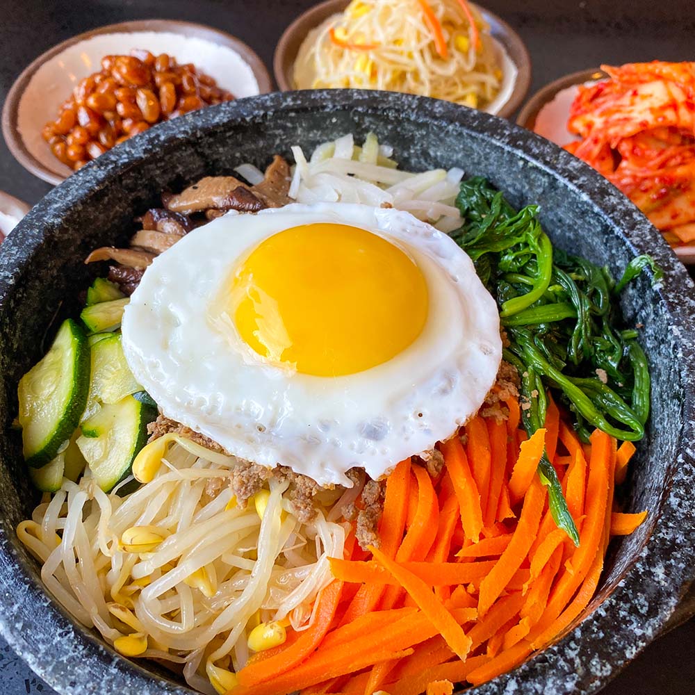 Buk Chang Dong Soon Tofu - Hot Stone Pot Bibimbap. Wow! tastetoronto.com/dinewitheggs
#TCBC #BurnbraeFarms #DinewithEggs #TasteToronto  #BukChangDongSoonTofu @bcd_soontofu