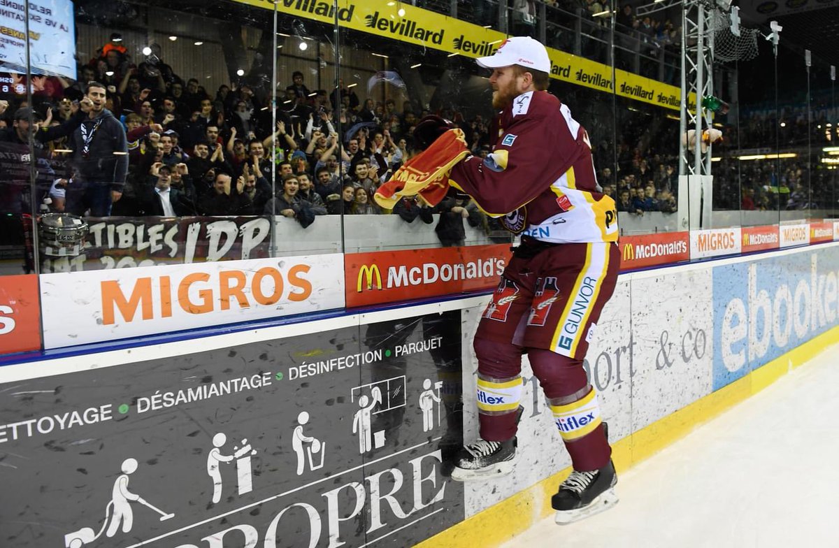 officialGSHC's tweet photo. 𝐌𝐄𝐑𝐂𝐈 𝐕𝐔𝐊𝐎 ❤️

Avec plus de 5⃣5⃣0⃣ matchs en Grenat, tu auras laissé ton empreinte sur le Club et ses supporters. 

Bravo pour cette magnifique carrière et merci pour tout Vuko, tu seras toujours le bienvenu à la maison! 

#EnsembleToujours https://t.co/KdnuTghOjO