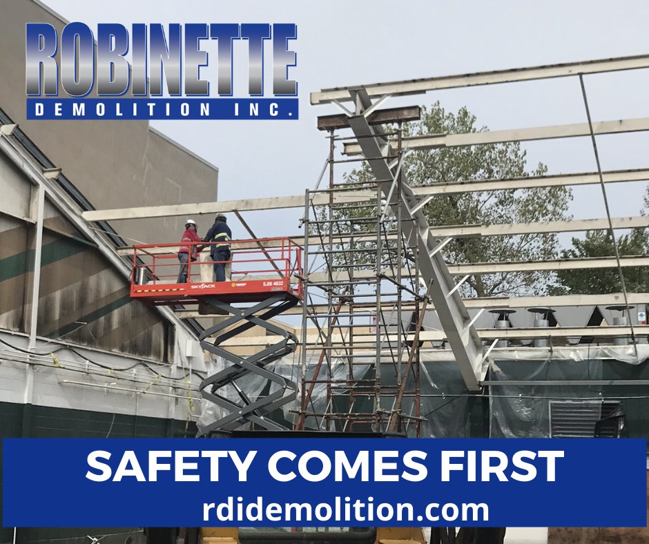 RobinetteDemo1's tweet image. At Robinette, our motto is &apos;Safety Comes First!&apos; Safety on every project receives our management’s personal attention from the beginning to the very end. 

Visit: rdidemolition.com

#RobinetteDemolition #safetytraining 
#EvidenceCollectionAndStorage #FireInvestigations