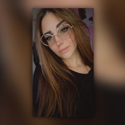 LauraLebonwski's tweet photo. #NuovaFotoProfilo https://t.co/GLK1WIf1UB