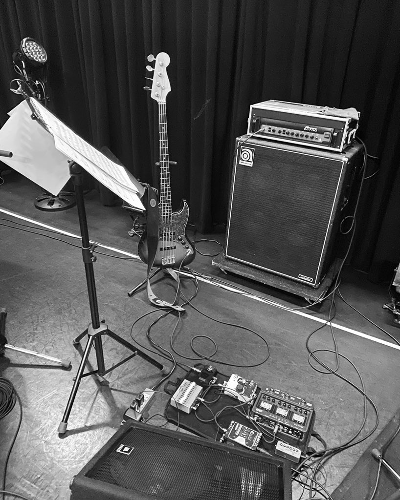 noboru_sakamoto's tweet photo. Live at yokohama🔥🔥🔥
Thank you for coming&watching!!
#halllive #LiveStreaming #bass #bassist #ベーシスト #ベーシストと繋がりたい https://t.co/MCFBbihaGk