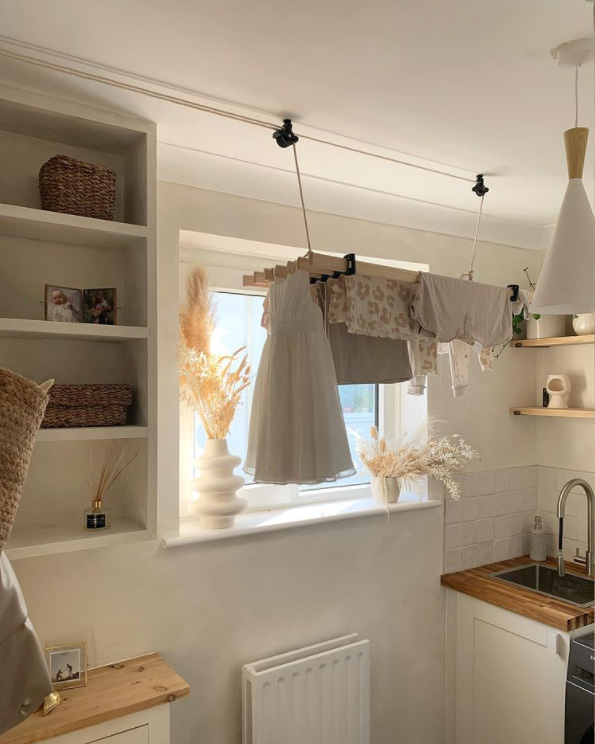 castinstyle's tweet photo. Shop #online for traditional #pulley clothes airers, perfect for in your #kitchen or #utilityroom.

https://t.co/dvtkGJ7Mf0 https://t.co/zCkHDOqAfm