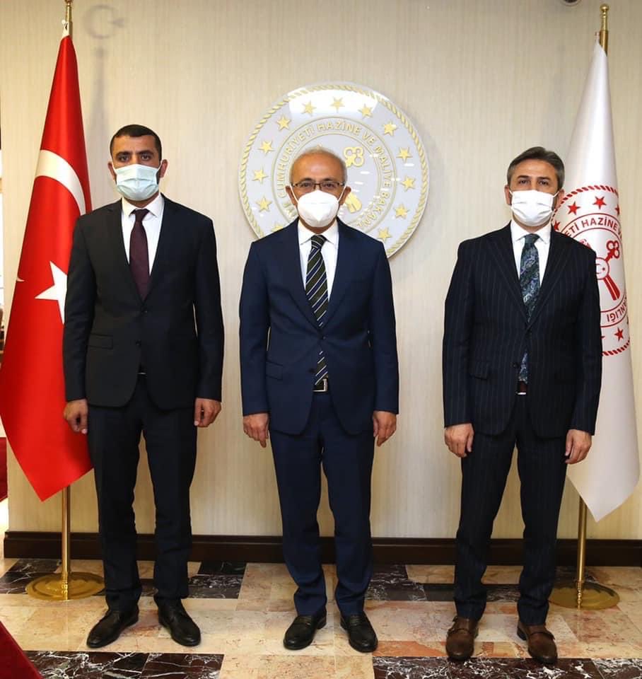 Erkan_Aksoyy_'s tweet photo. Gerger ilçemizin temel problemlerinden olan  yol,kanalizasyon,içme suyu sorunlarının giderilmesinde desteklerini esirgemeyen başta Ak parti GMDK başkanımız Ahmet AYDIN olmak üzere,millet vekillerimize,Adıyaman Valisi Mahmut ÇUHADAR’a ⁦@mehmetdagtekin_⁩ ⁦teşekkür ederiz https://t.co/sdLB3iS3tG