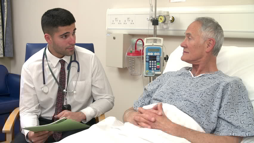 In the latest #AnnalsOnCall podcast, <a href="/medrants/">Robert Centor MD MACP 🇮🇱 @rmcentor.bsky.social</a> and <a href="/LisaWillett13/">Lisa Willett</a> discuss whether hospital-based teaching rounds are best done at or away from patients' bedsides. Listen here
ow.ly/RTsK50GetdS.