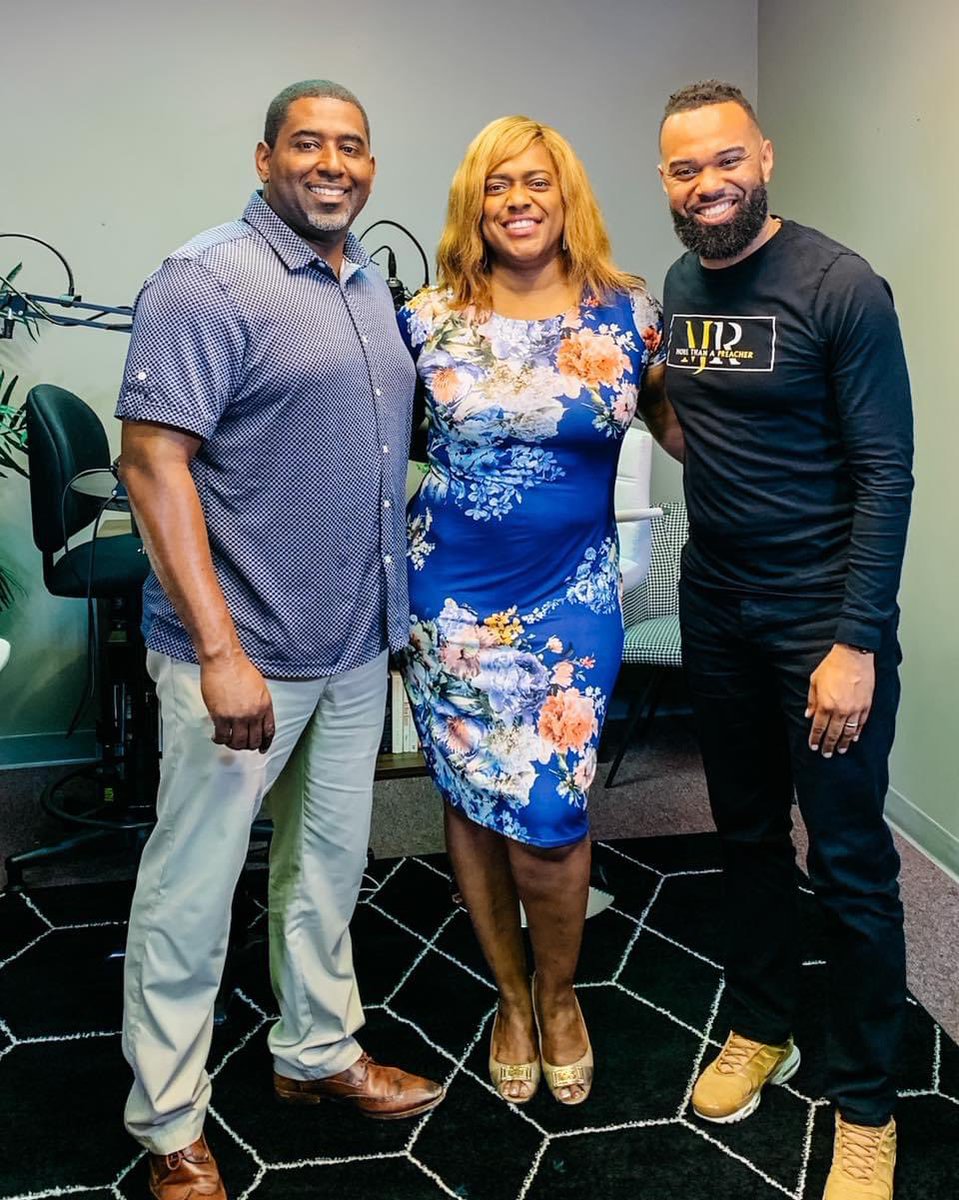 mariojradford's tweet image. A brand new episode is up on all streaming platform. This week I’m talking with Sean &amp;amp; Tia Edwards about how Jesus turned water into @FreshBourbon…👀 

Didn’t He do that? 😂 

Well…check this conversation out and let me know the answer. 

#uniquelydesigned 
#podcastlife