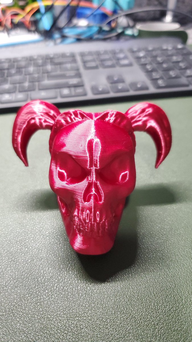 BobKarnes's tweet image. Did I miss it?  Happy Birthday @Tiz_Karen !!!

Thanks for the model @Bugman_140 

#SheStartedIt