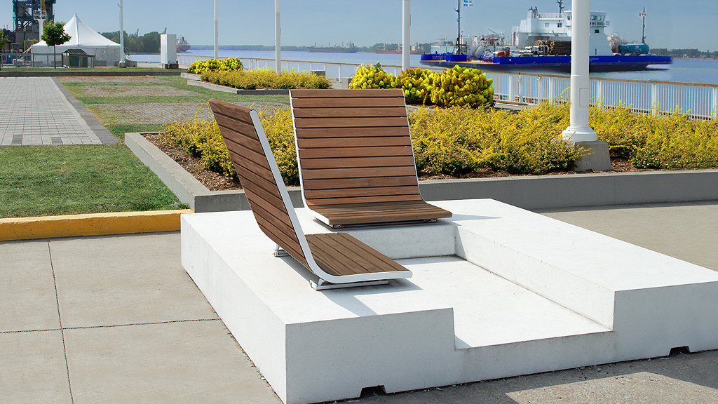 Quelle vue magnifique depuis le Quai no. 2 de Sorel-Tracy, Québec !
equiparc.com/achievements/q…
What a great view from Quai no. 2 in Sorel-Tracy, Quebec !
#espacepublic #bancs #mobilierurbain #equiparc #sitefurniture #sitefurnishings #benches #publicspace   #landscapearchitecture