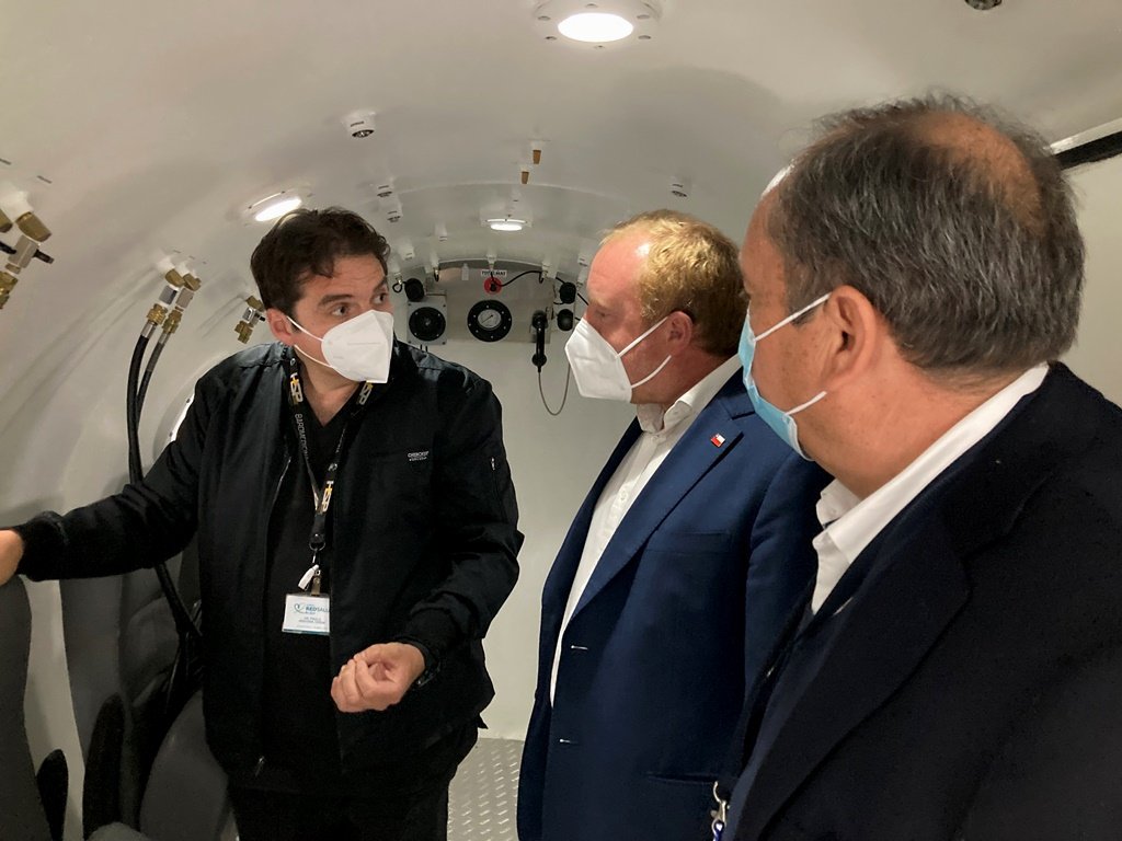 Hoy está en condiciones de ser usada la cámara hiperbárica en el Hospital de #Coquimbo.
Estamos saldando una deuda que teníamos con los pescadores de la región.
Es un equipo de alto nivel y en un espacio acondicionado que dan cuenta de la gestión que realizamos como Gobierno.