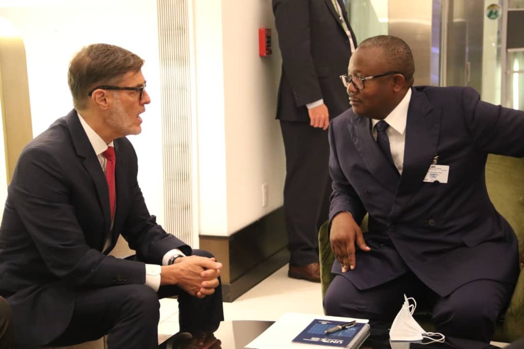 plasenciafelixr's tweet photo. Todo un honor reunirnos con el presidente de Guinea-Bisáu, Umaro Sissoco Embaló, y con su ministra de Relaciones Exteriores, Suzi Barbosa, quienes nos trasladaron sus saludos al presidente @NicolasMaduro 🇻🇪🇬🇼 #UNGA76 https://t.co/XTWHI8ub42