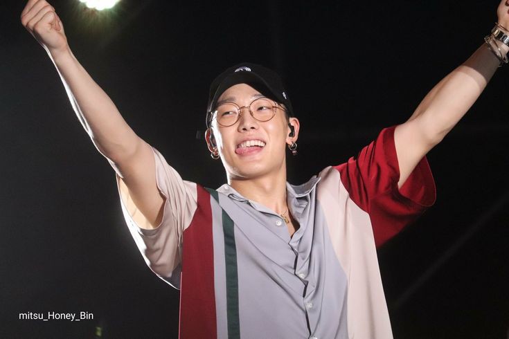 jwkfolder's tweet photo. #바비 #バビ #BOBBY #iKON https://t.co/eRpiuwQpHh