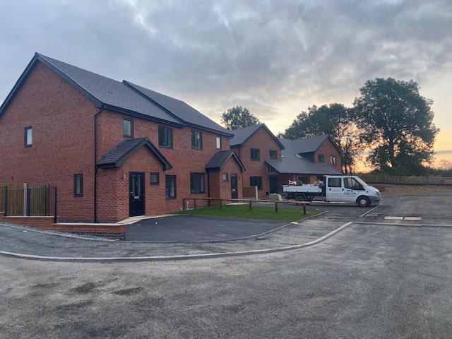 PowysLABC's tweet photo. 🏘 The finishing touches just being added to some of the first phase houses at the Buttercup House site in Churchstoke. Fantastic workmanship 👌🏼 from JFP Construction and a pleasure to work with 👏🏼
@labcuk @PowysCC @LABCCYMRU @LABCFrontDoor https://t.co/uje0dlK4F5