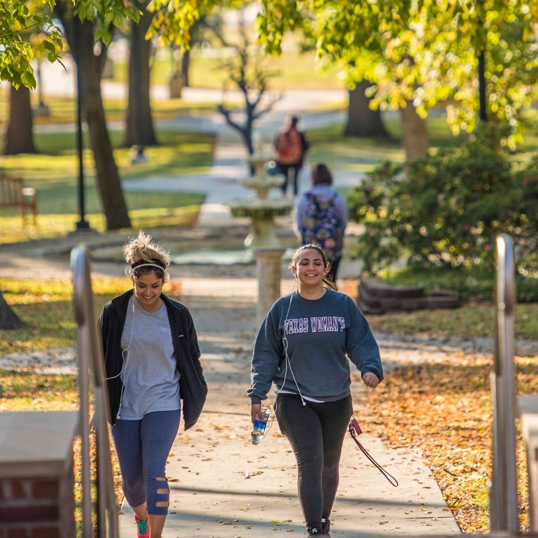 txwomans's tweet photo. Strolling into Fall like... 🍂 
We are so excited for all-things-pumpkin, sweater weather, and Fall aesthetics! 🎃🍁☕️

#FirstDayofFall https://t.co/eCuzdHDEmV
