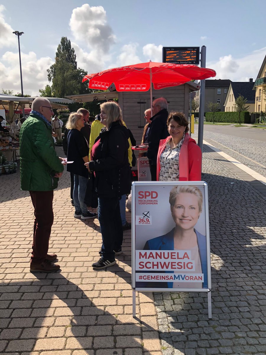 Auf den letzten Metern heisst es noch einmal Vollgas geben. 

#spd #spdmv #spdmecklenburgvorpommern #stefaniedrese #frankjunge #manuelaschwesig #olafscholz #mecklenburgvorpommern #mv  #bundestagswahl #landtagswahl #jusos #jusosmv #zweitstimmeistkanzlerstimme #scholzpacktdasan