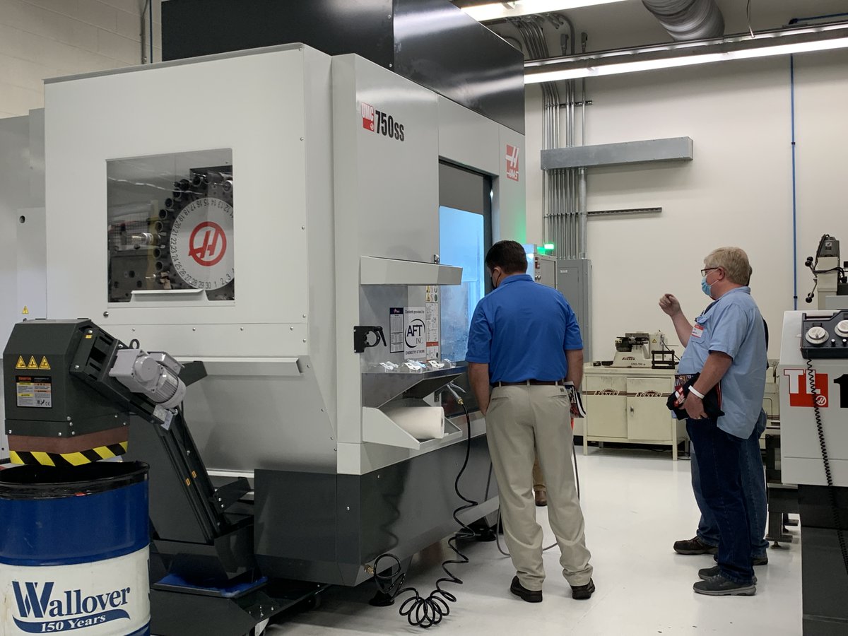 Phillips_Corp's tweet image. Thanks to everyone who stopped by one of our #HaasDemoDay locations last week! But the fun isn&apos;t over quite yet! Join us at the Don Tyson School of Innovation in Springdale, AR on 10/6 for live demos, giveaways, &amp;amp; more! Register today to save your spot: ow.ly/uZ6a30rUkbT