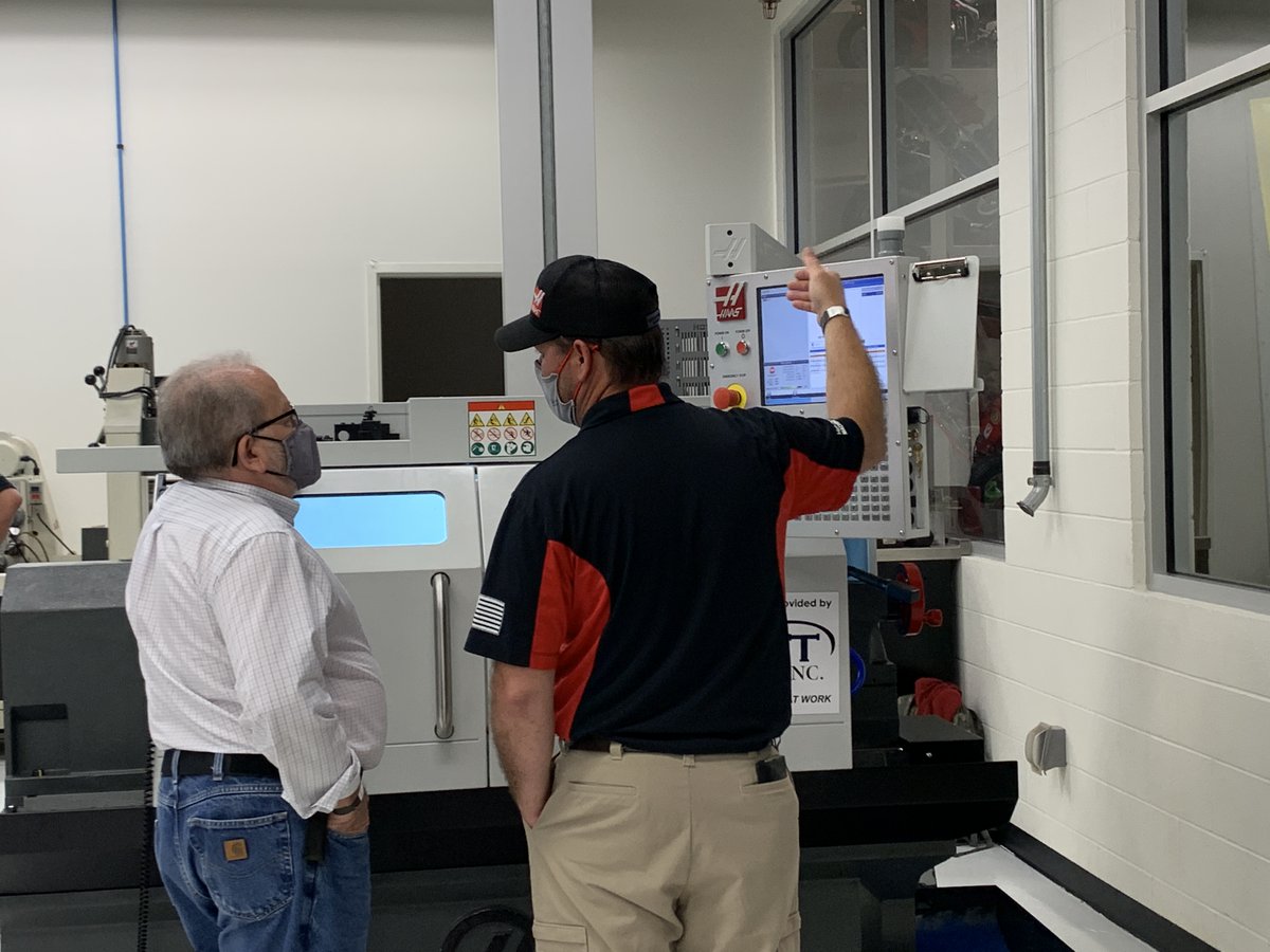 Phillips_Corp's tweet image. Thanks to everyone who stopped by one of our #HaasDemoDay locations last week! But the fun isn&apos;t over quite yet! Join us at the Don Tyson School of Innovation in Springdale, AR on 10/6 for live demos, giveaways, &amp;amp; more! Register today to save your spot: ow.ly/uZ6a30rUkbT