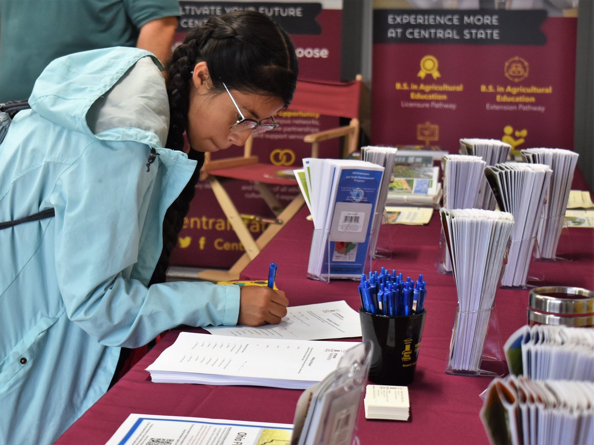 StateExtension's tweet image. Were you at the 2021 Farm Science Review yesterday?  Did you stop by by and visit with us? Corner of Beef and Soybean!  #FSR #FarmScienceReview #csuextension