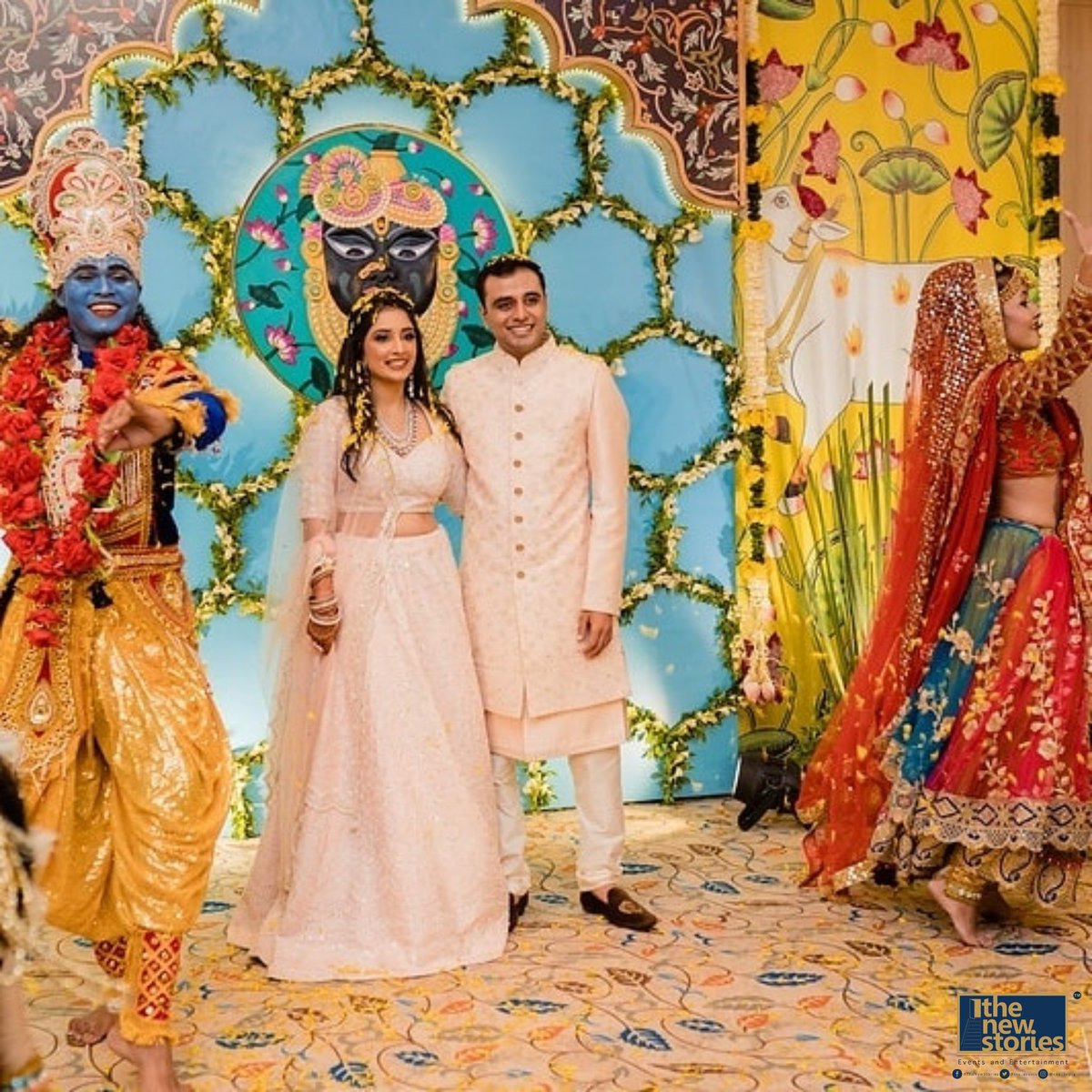 tns_events's tweet photo. Radha Krishna Entry Making  Couple Feel The Shower Of Love In The Blessing Of Lord Krishna &amp; Radha.

Entry Name: Radha Krishna Entry 

The New Stoires Events and Entertainments 
 -Building Stoires Beyond Your Imagination 

📧 thenewstories.events@gmail.com 

#TheNewstories https://t.co/G6i77xRFMs