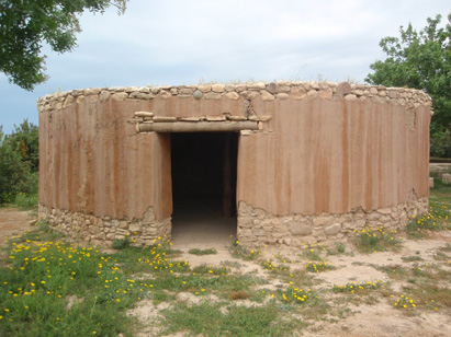 archaeology_aia's tweet photo. An AIA Site Preservation Grant helped fund the construction of a replica Chalcolithic roundhouse at Kissonerga on Cyprus. #SitestoSee #IAD2021
(Credit: Lindy Crewe) https://t.co/QFd32jsblo