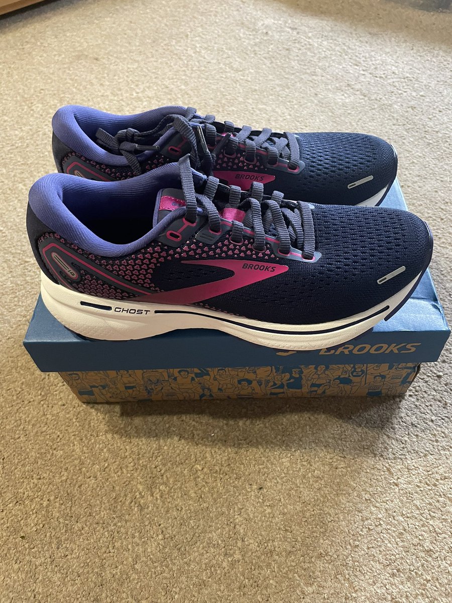 sianicw's tweet photo. I love my postman π #newdaps ππ»ββοΈ https://t.co/sbyI620d9x