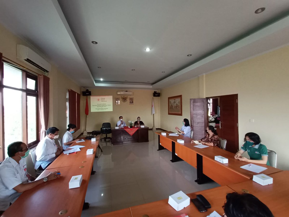 pmibadung's tweet photo. Hari ini PMI Kabupaten Badung Menerima Pembinaan Teknis yang dilakukan di Kabupaten/Kota se-Bali. pembinaan adalah terkait (PSD) di PMI Kabupaten Badung dan penanganan terkait dengan Pandemi Covid-19 saat ini. https://t.co/5vUaFIv1Jb