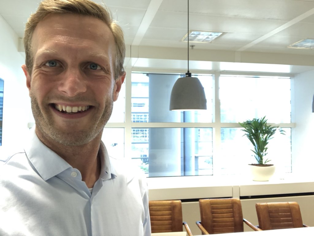 joergnotes's tweet image. Final preparations for our panel on #gaiax @TechQuartier - join here at 17:00: eventbrite.de/e/gaia-x-start…