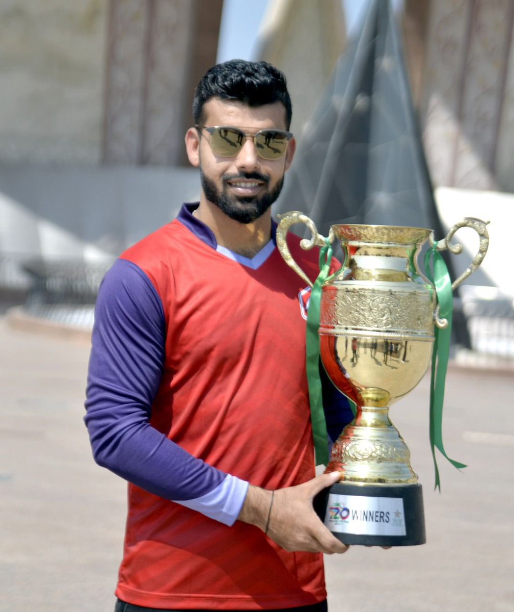 76Shadabkhan's tweet photo. Waqt aa gaya hai dunya ko dikhane ka. Want to support @TheRealPCB? Come support us in Rawalpindi for the #NT20Cup. If you can’t get tickets, watch matches on TV to show ur passion. Lets show the world how much Pakistan loves cricket. Lets set an example together #PakistanZindabad https://t.co/J0JEMt8EaH