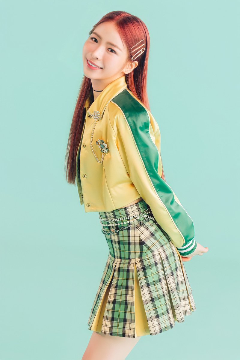 うあー予想外のストレートヘアー くねっとしてて可愛い 高画質化しました Niziu 1stalbum U Niziu Official Niziu Take A Picture Poppin Shakin I Am Step And A Step Make You Happy Super Summer ツイレポ