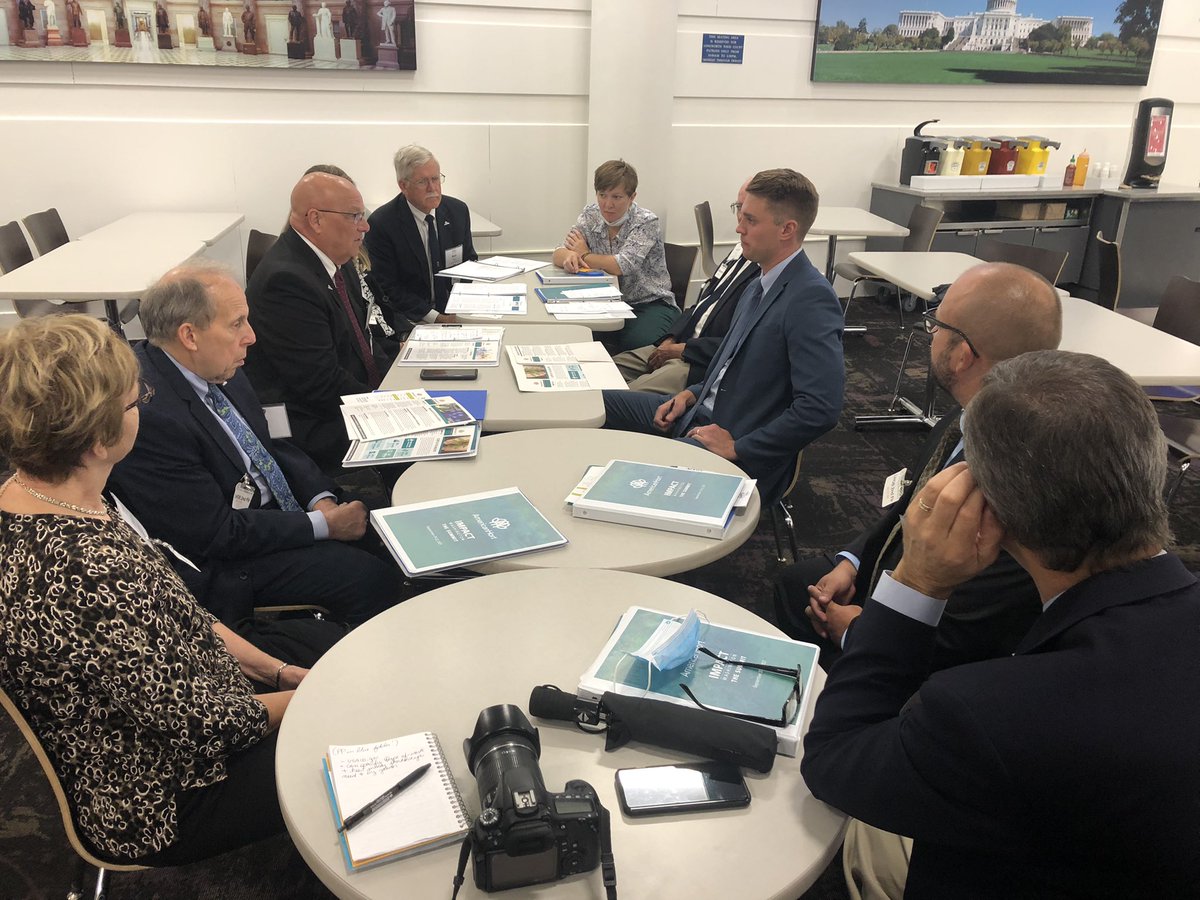 Actually on the Hill! Having in-person meetings! <a href="/American_Hort/">AmericanHort</a> <a href="/RepMikeBost/">Mike Bost</a> #AHImpact21 😱😁🇺🇸