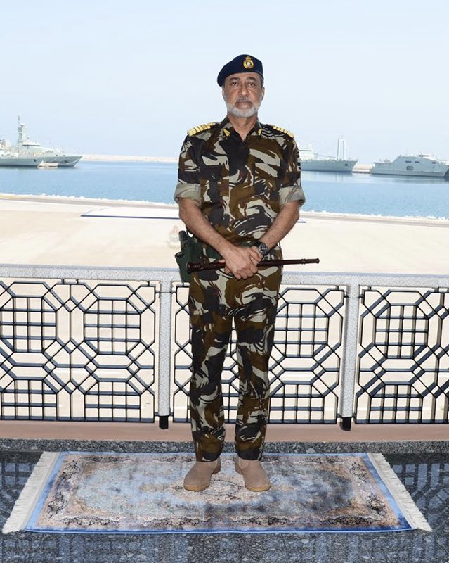 #هيثم_بن_طارق: اللهم أيده بالرجال الأوفياء والوزراء النجباء وبالمستشارين الصادقين الأمناء واحمه بالجنود الأقوياء، اللهم ربنا أنزل عليه توفيقك واجعله يستهدي طريقك، وهيئ له البطانة الصالحة التي يشد بها أزره، وطيب بكرمه نفوس المحتاجين، واملأ قلوب أمته بحبه وطاعته في مايرضيك يا الله.