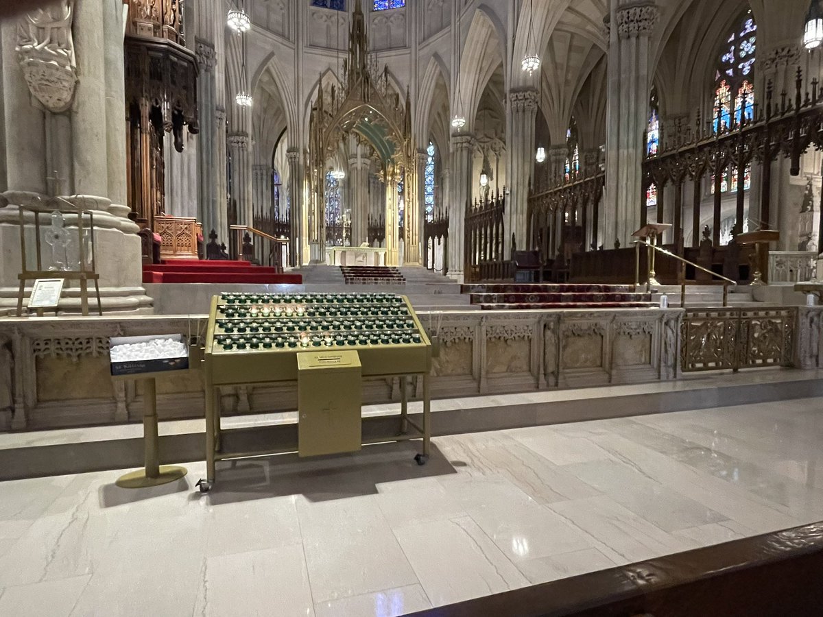 WTChaneyjr's tweet photo. This morning I wrote at @stpatrickscath and realized the writing in sacred space is about clearing your mind from distractions. Itโs not the place but itโs about mindset
#5amwritersclub #WritingCommunity #GoalAchieversCommunity #BuildingChampions #writingNest https://t.co/mCxwC0eDIF