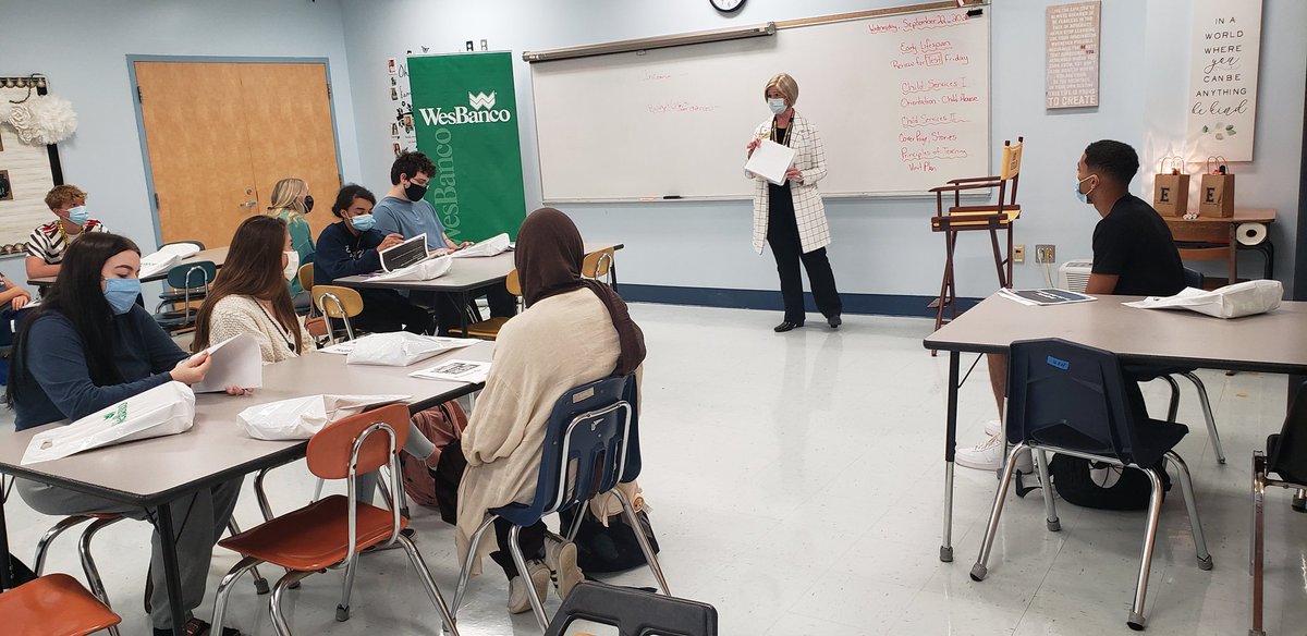 EisWorkforce's tweet photo. You need to manage money as an adult. Marilyn Blair Ford and Kimberly Douglas WesBanco talk about managing your income. #GetSmartAboutMoney #itsabouttogetreal #moneymoneymoneymoney https://t.co/UKSrMVUwhf