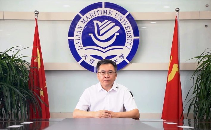 CMHCR_China's tweet photo. From our @DLMU_China family to yours. Wish you all peace, prosperity and long life this Mid-Autumn Festival! 中秋节快乐。祝大家平安喜乐！🥮🥮🥮🎉🎉🎉
#MidAutumnFestival  #MidAutumnDay #MidAutumn2021 #DMU #China https://t.co/9ORz8JGVtJ