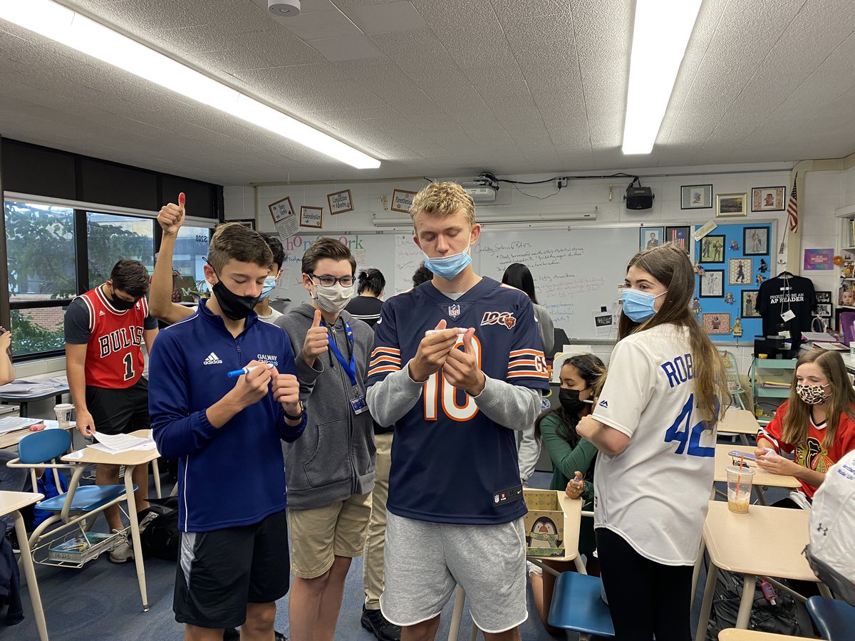 tracilmitchell5's tweet photo. @SandburgHS @CSEngMusEL @DSmithCSHS Annual Diction, er word choice, Day in 1st hour AP Language #whatsyourfingerprintword
#wordsmatter
#languageispowerful https://t.co/Ypzda5Yggp