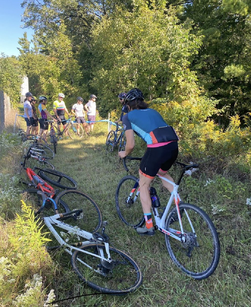 ElmhirstsResort's tweet photo. Handle bars &amp; gears 🚴 The 2021 cyclocross season is here! Gr8 photos of the recent cyclocross clinic offered by @WildRock The course is located on the north side of our runway &amp; winds through our trails offering a challenging ride @PtboCyclingClub @OntarioByBike https://t.co/a1oNbMLPWS