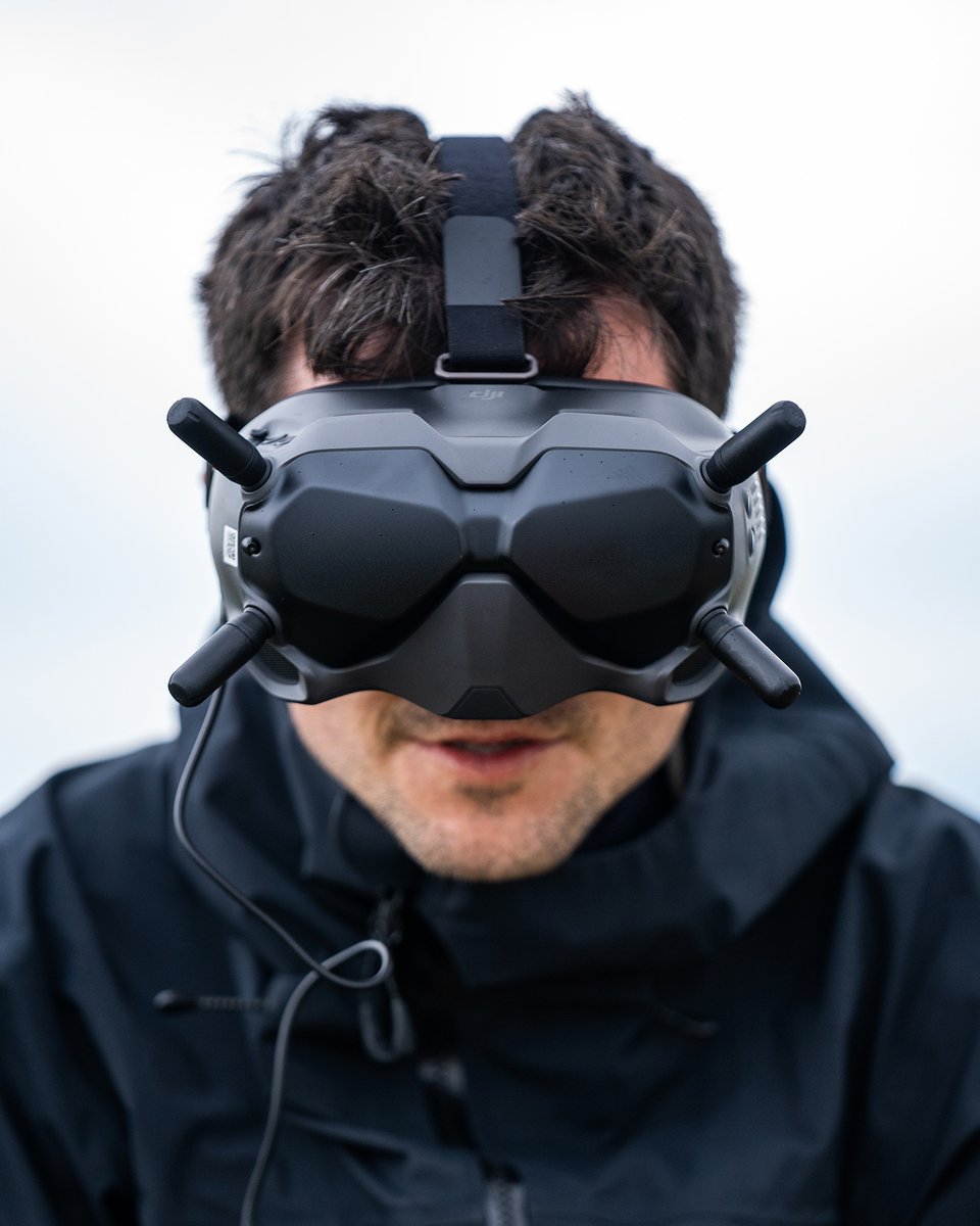 Ant-man is that you!? 🚁

#fpv #fpvdrone #droneoperator #drones #drone #thecontentcreators #content #welshbusiness #wales #welsh #videoproduction #video