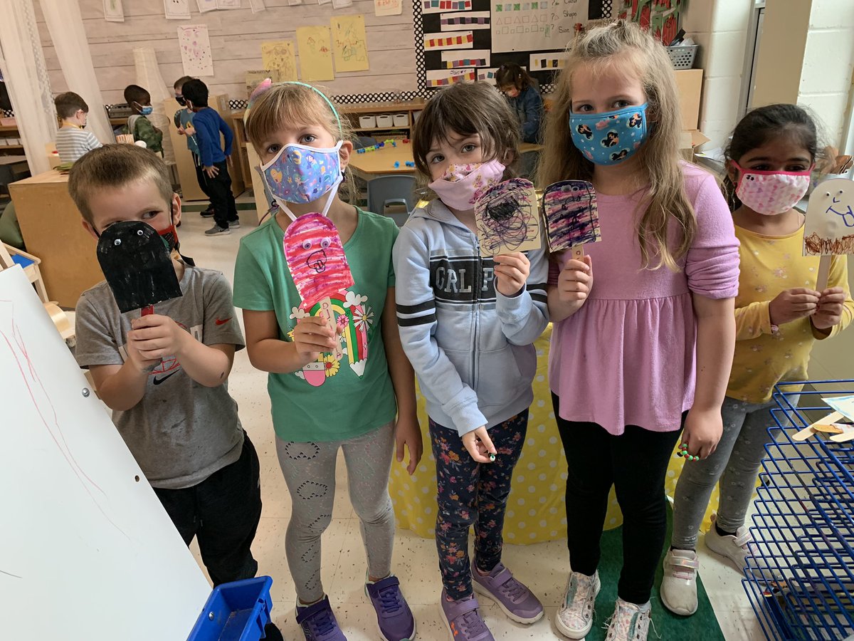 After reading the book “Sticks” by Diane Alber, we made our own popsicle sticks using patterns! We are so proud of your hard work Pandas! <a href="/MRTPandas/">St. Martin Pandas</a> <a href="/MrsPignatOCSB/">Mrs. Pignat</a> <a href="/StMartinOCSB/">St. Martin de Porres School</a>