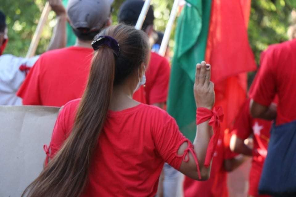 Myanmar_Now_Eng's tweet image. A demonstration against Myanmar's military dictatorship took place in a village in Hpakant Township, Kachin, today (Sep 22), calling for people not to kneel under the military dictatorship. 

Photos: CJ

#WhatsHappeningInMyanmar
