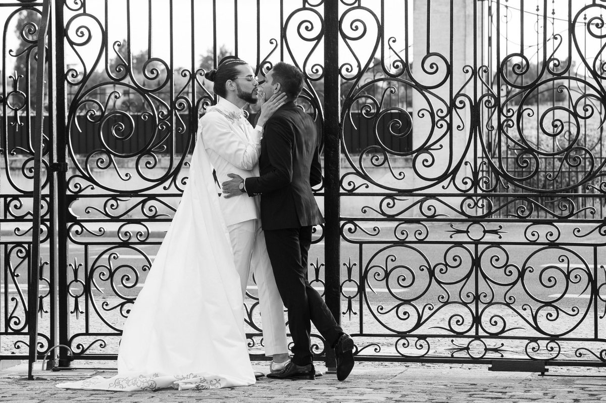 MatthieuMdn's tweet photo. Les photos du mariage sont arrivées 🥰 https://t.co/NeCGXndZiG
