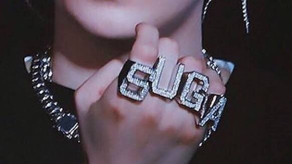 wangteaco's tweet photo. “I wanna big house, big cars and big rings.” ㅡ 130612, Min Yoongi Lyrics from No More Dream @BTS_twt https://t.co/oqyr41c03M