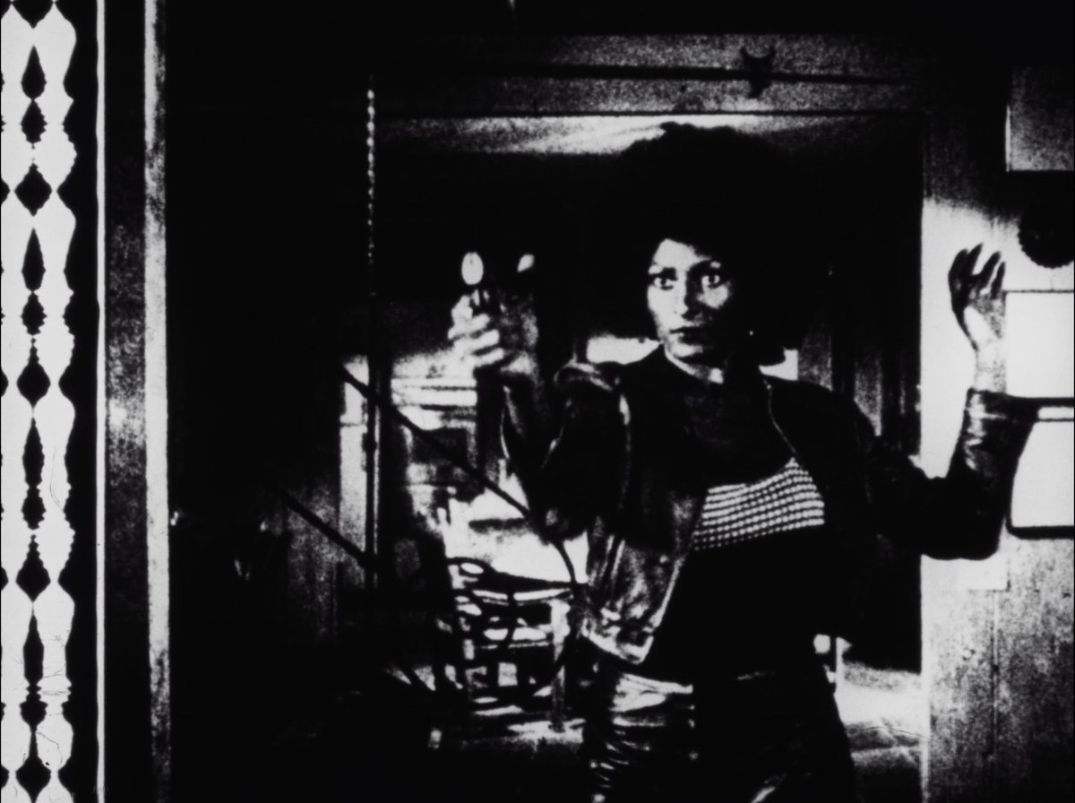 canyoncinema's tweet photo. Tomorrow 9/23, @RagtagCinema (Columbus, MO) screens Christopher Harris's Reckless Eyeballing (2004, 13 min, 16mm) alongside films by Martin Arnold and Edward Owens. The free program is part of @dbrl's #OneRead book series.

Details: https://t.co/xe1aZakRY0

#CanyonFilms https://t.co/CJoGSLNDRm