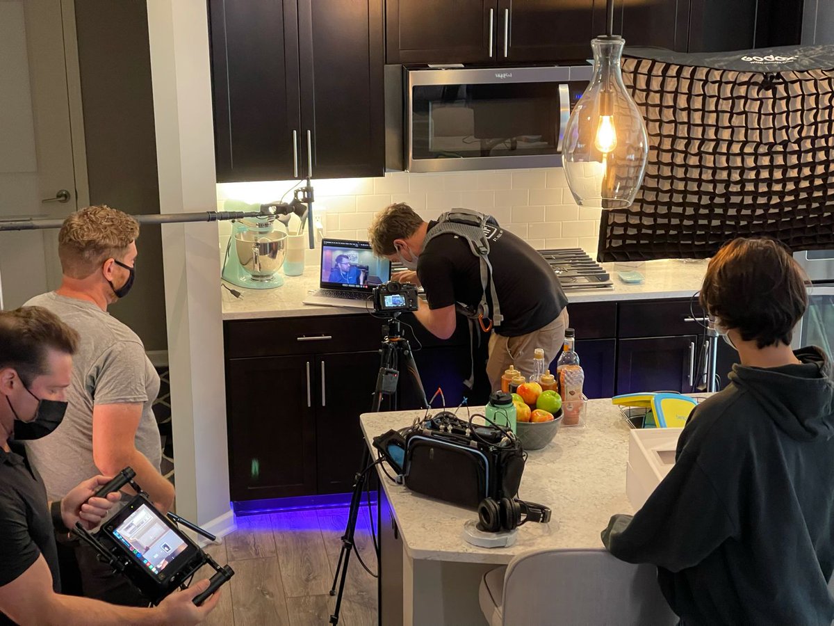 Behind the scenes of our newest project for ELAN Technical Training videos. #StayTuned

#ELANControlSystems #Training #BehindTheScenes