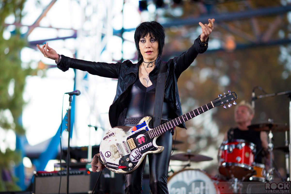 Джоан джетт. Joan jett. Джоан джетт джоан джетт. Joan jett 2022. Joan jett 2000.