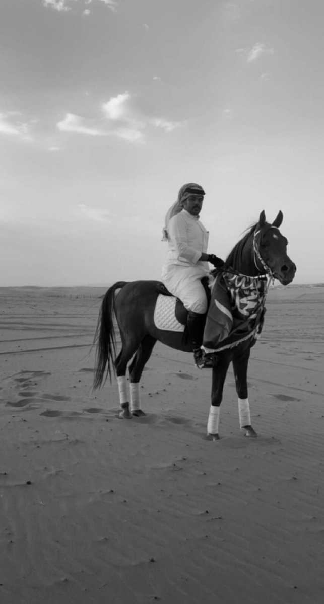 s_albryk's tweet photo. انتم املوك الجــزيرة قبل هن وقبل هناّ
وانتم اهل الامس وهل اليوم والصبح وتبيعه

وانتـم ساداتٍ  لنا في سلـمنا ولا جهلنا
غيركم لو كان يــملك عــرش مــا نـعطيه بيعه

#_الرياض 
 #اليوم_الوطني_السعودي https://t.co/Eo71ZUqxBC