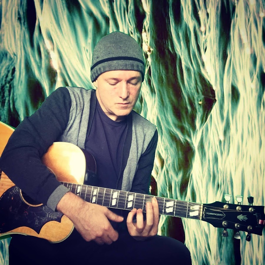 I'm singing some fun tunes today at Noon PDT (7PM UTC), please join me! link in bio and website and here!
youtube.com/c/SaintJohnVid…
All the best,
Saint John