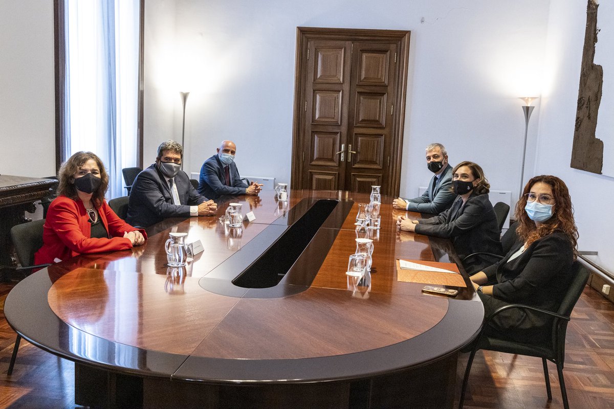 Avui presentem amb el ministre <a href="/joseluisescriva/">José Luis Escrivá</a> un projecte innovador d’inserció social i laboral que beneficiarà a més de 1000 persones a Barcelona, amb un finançament de 10 millions d’euros dels fons europeus.
20minutos.es/noticia/483020…
