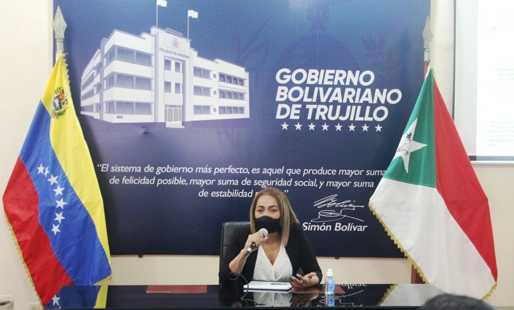 RangelSilva4F's tweet photo. Los compañeros del Estado Mayor de Alimentación  sostuvieron su acostumbrada reunión para evaluar las acciones tomadas a fin de garantizar la atención efectiva al pueblo y coordinar nuevas estrategias que permitan el despacho oportuno de los rubros.
#MaduroNuestraVozAnteLaONU https://t.co/z903kOFCG3