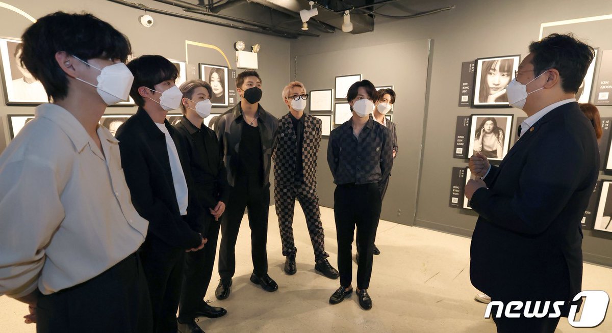 btsbaragi_jk's tweet photo. Better quality😊 https://t.co/h4pfFE9z0w